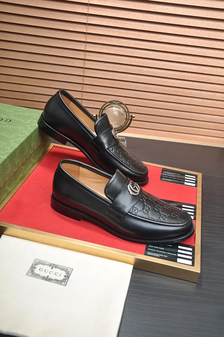 Men's men's shoes💰520💶【GUCCI】 (high-end Niuli) new model🍀Gucci* - top version Gucci classic casual leather shoes! It is made of imported original cowhide and has a comfortable first layer of cowhide lining! Original wear-resistant rubber outsole! High quality products! Code number 38-44!